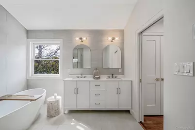 118 Fairway View Drive #118, Commack, NY 11725 - Photo 36