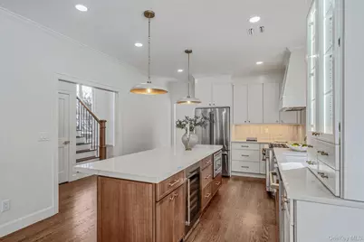 118 Fairway View Drive #118, Commack, NY 11725 - Photo 14