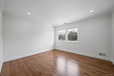 118 Fairway View Drive #118, Commack, NY 11725 - Photo 26