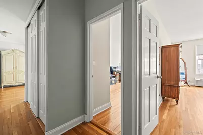 1015 Old Post Road #2H, Mamaroneck, NY 10543 - Photo 12