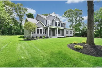 4 Lotto Court, Lake Grove, NY 11755 - Photo 8