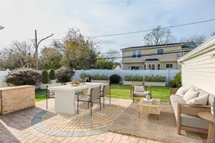 24 Ferndale Dr, Hicksville, NY 11801 - Photo 26