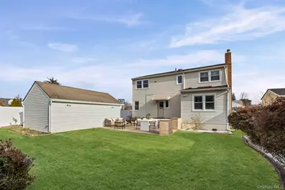 24 Ferndale Drive, Hicksville, NY 11801 - Photo 28