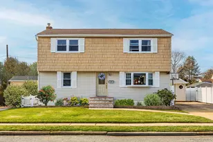 24 Ferndale Dr, Hicksville, NY 11801 - Photo 30