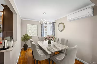 24 Ferndale Drive, Hicksville, NY 11801 - Photo 4