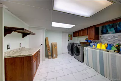 309 Litchfield Avenue, Elmont, NY 11003 - Photo 24