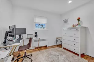 64 Eileen Ave, Plainview, NY 11803 - Photo 16