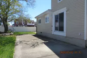 2449 Wallen Ln, North Bellmore, NY 11710 - Photo 18