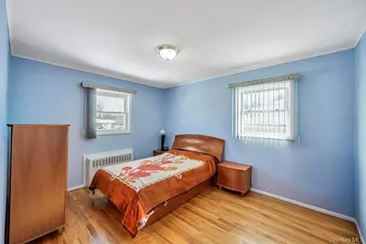 19 Evers Street, Hicksville, NY 11801 - Photo 12