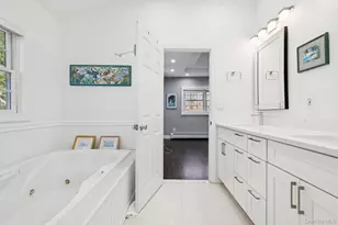 4 Paul Revere Ln, Centerport, NY 11721 - Photo 36