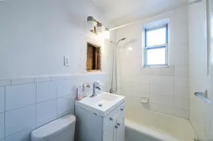 5639 Netherland Ave, Bronx, NY 10471 - Photo 8