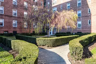 5639 Netherland Ave, Bronx, NY 10471 - Photo 1
