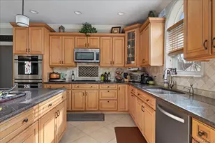 2 Pondside Ct, Mount Sinai, NY 11766 - Photo 12