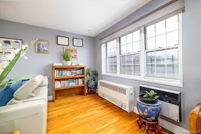 15115 84 Street #5D, Howard Beach, NY 11414 - Photo 4