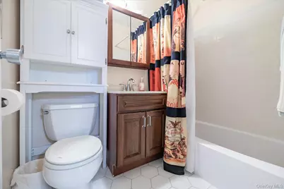 15115 84 Street #5D, Howard Beach, NY 11414 - Photo 16