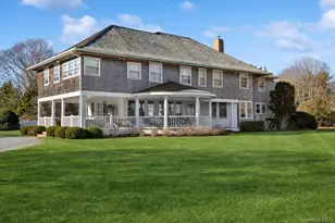 41 Seafield Ln, Westhampton Beach, NY 11978 - Photo 2