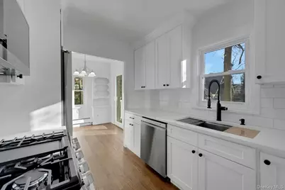 54 Rockland Avenue, Yonkers, NY 10705 - Photo 6