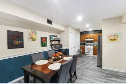 288 Feller Drive, Central Islip, NY 11722 - Photo 6