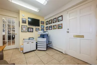 128 Merrick Avenue, Merrick, NY 11566 - Photo 2