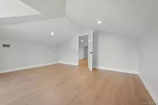 176-12 Kildare Rd, Jamaica, NY 11432 - Photo 36