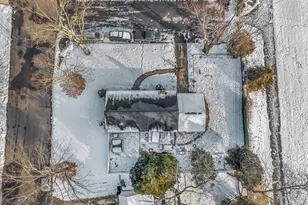 34 W Court Dr, Centereach, NY 11720 - Photo 30