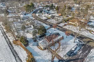 34 W Court Dr, Centereach, NY 11720 - Photo 32