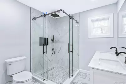 19 Stuyvesant Circle E, East Setauket, NY 11733 - Photo 32