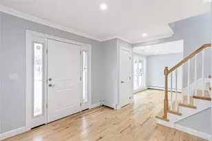 19 Stuyvesant Cir E, East Setauket, NY 11733 - Photo 6