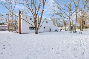 19 Stuyvesant Cir E, East Setauket, NY 11733 - Photo 38