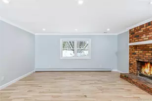 19 Stuyvesant Cir E, East Setauket, NY 11733 - Photo 20