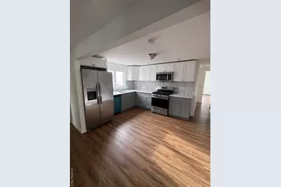 817 Ocean Street, Lindenhurst, NY 11757 - Photo 4