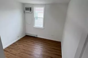 817 Ocean St, Lindenhurst, NY 11757 - Photo 2