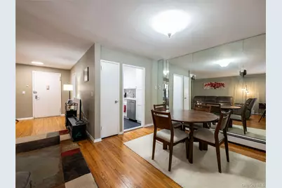 25 Park Place #2C, Great Neck, NY 11021 - Photo 4