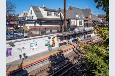 25 Park Place #2C, Great Neck, NY 11021 - Photo 32