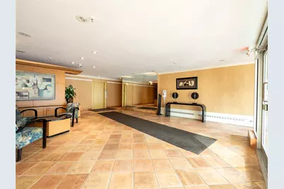 25 Park Place #2C, Great Neck, NY 11021 - Photo 24