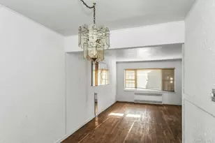 5 Preston Ln, Hicksville, NY 11801 - Photo 16