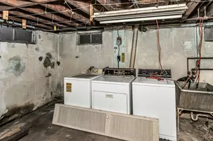 5 Preston Ln, Hicksville, NY 11801 - Photo 24