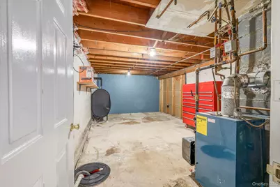 4 Verplanck Avenue, Hopewell Junction, NY 12533 - Photo 32