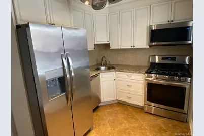 261-53 Langston #E-1st fl, Glen Oaks, NY 11004 - Photo 4