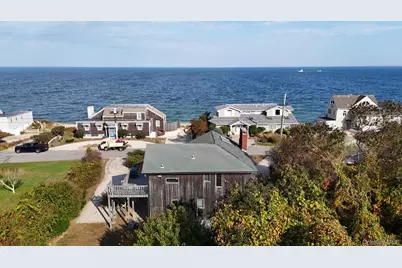 21 Captain Kidds Path, Montauk, NY 11954 - Photo 2