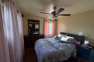 20 Jay St, Ronkonkoma, NY 11779 - Photo 6