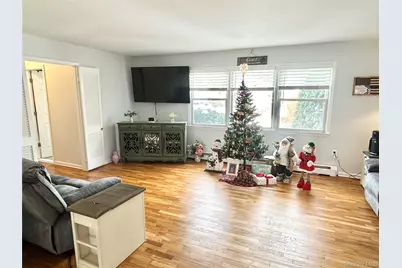 12 Danbury Court #1502, Suffern, NY 10901 - Photo 2