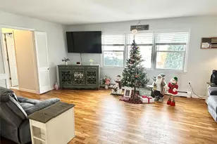 12 Danbury Ct, Suffern, NY 10901 - Photo 2