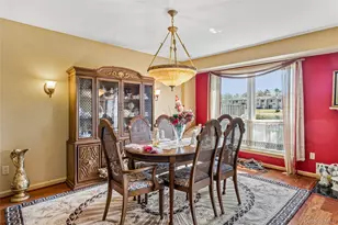 157 Hidden Ponds Cir, Smithtown, NY 11787 - Photo 8