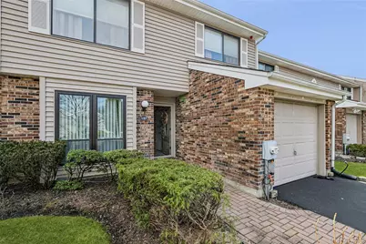 157 Hidden Ponds Circle, Smithtown, NY 11787 - Photo 4