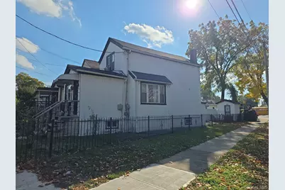 140-04 123rd Avenue, Jamaica, NY 11436 - Photo 2