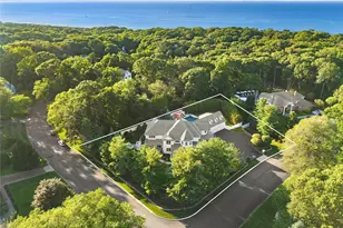 2 N Harbor Down, Miller Place, NY 11764 - Photo 2