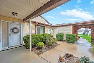 1206 Gotham Dr, Saint James, NY 11780 - Photo 4