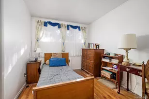 9 Walnut Pl, Massapequa, NY 11758 - Photo 10