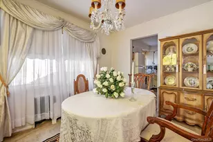 9 Walnut Pl, Massapequa, NY 11758 - Photo 4